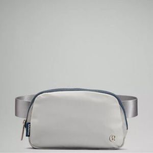 Lululemon Everywhere Belt Bag